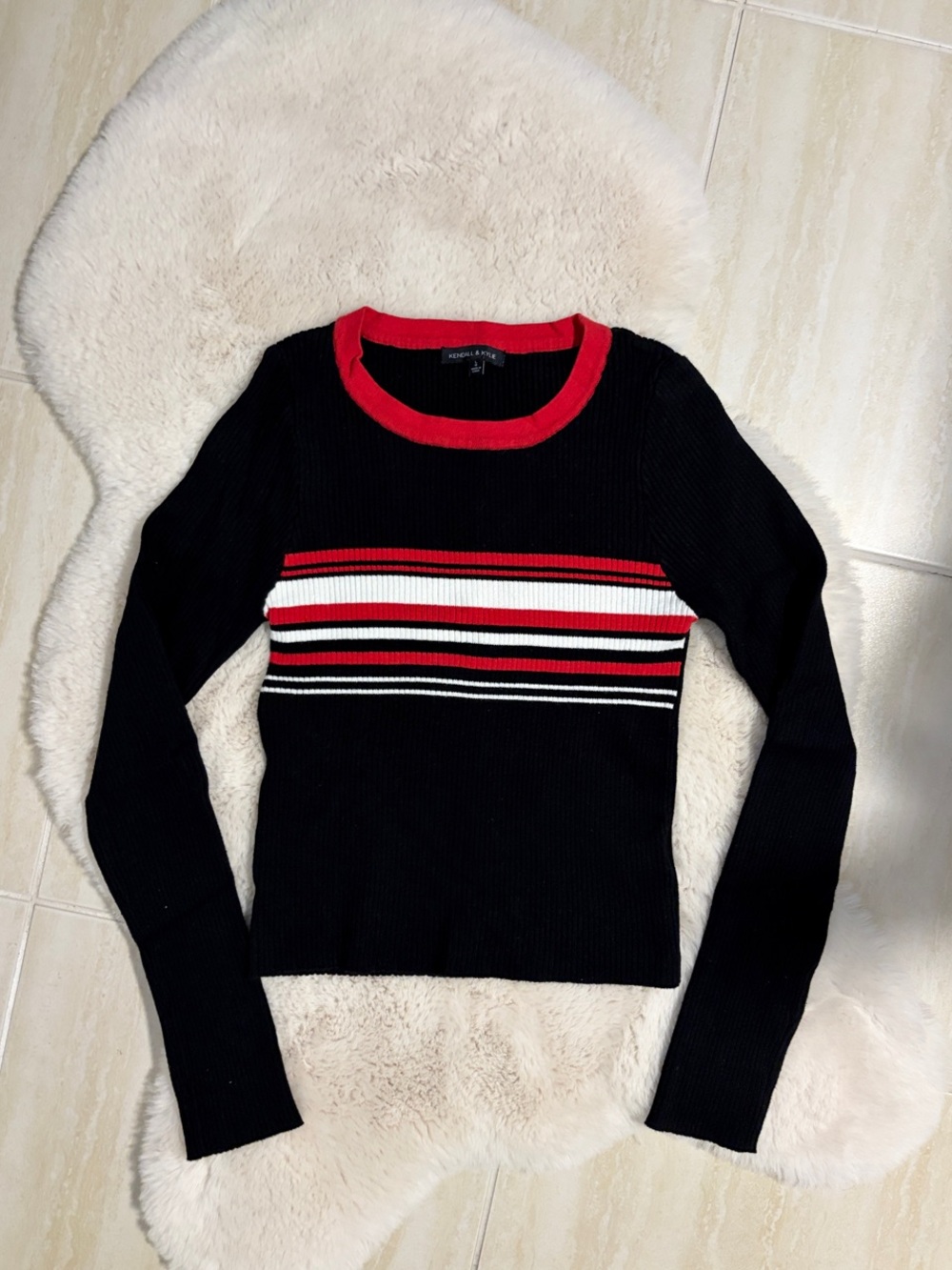 Kendall & Kylie Ribbed Crewneck Sweater - L